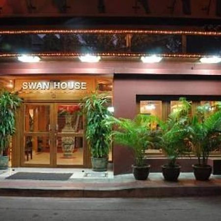 Swan Hotel Бангкок Екстер'єр фото