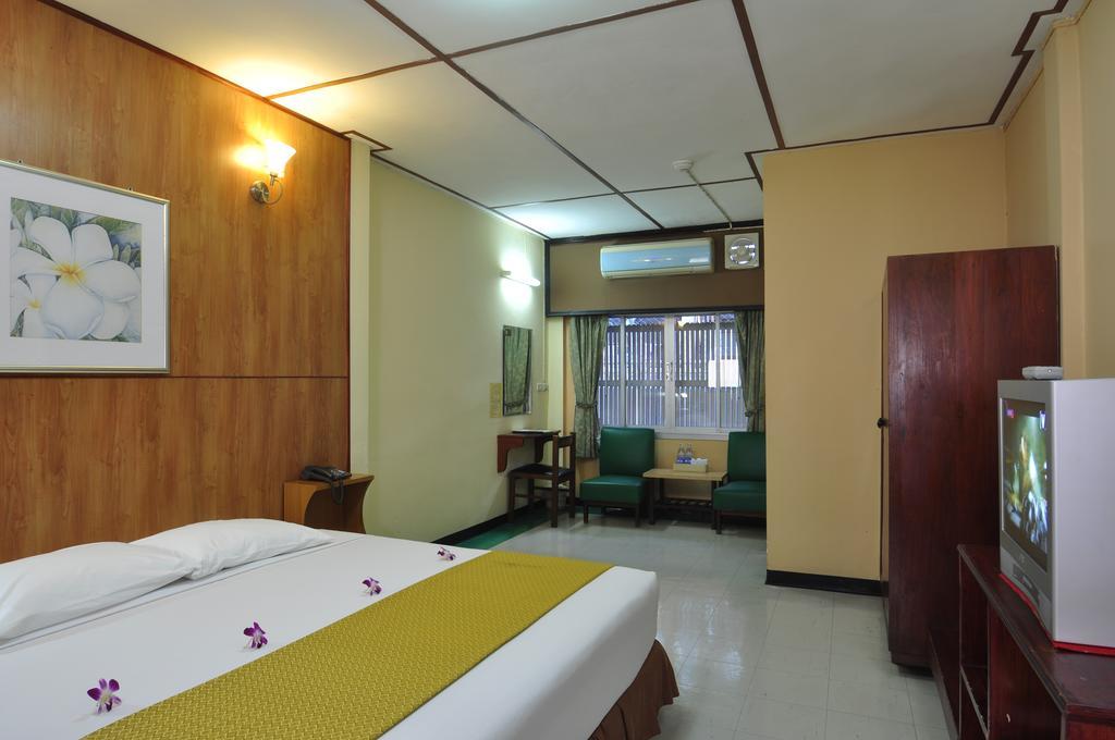 Swan Hotel Бангкок Екстер'єр фото